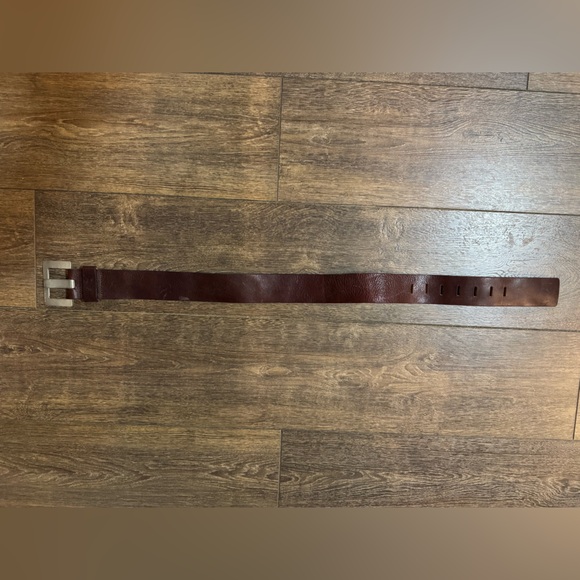 Diesel Purple Leather Belt with Modern Metal Buckle - Picture 3 of 3